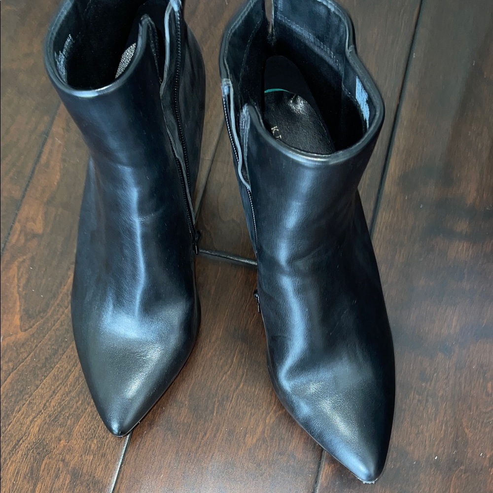 Kelly & Katie Black Pointed Toe Leather Ankle Boots